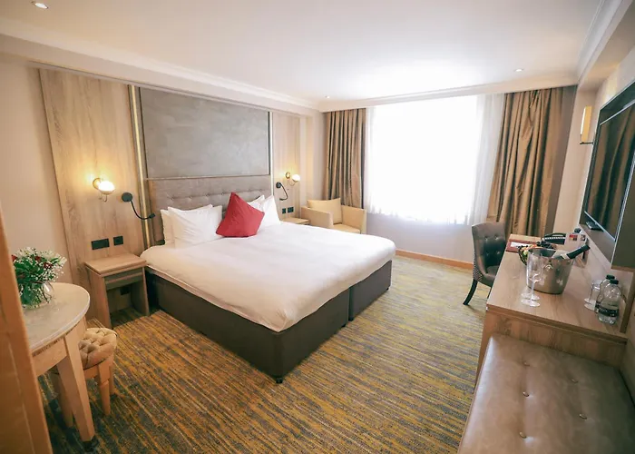Courthouse Hotel London